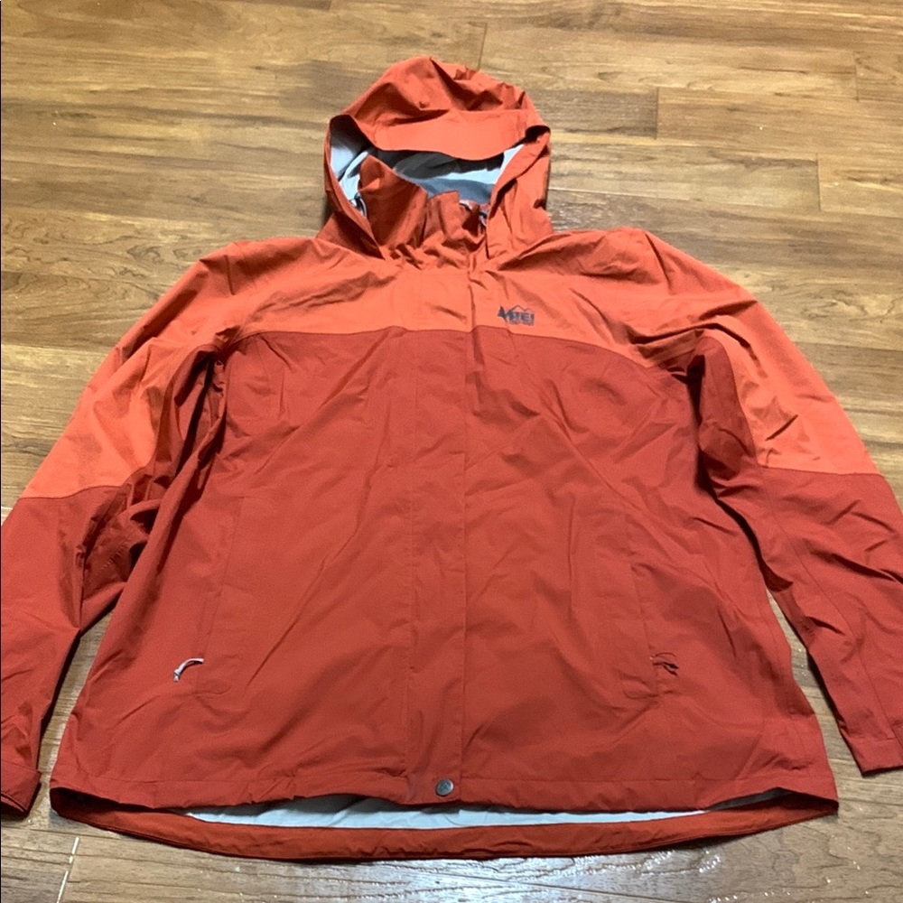 REI Peak 2.5L Hooded Rain Jacket